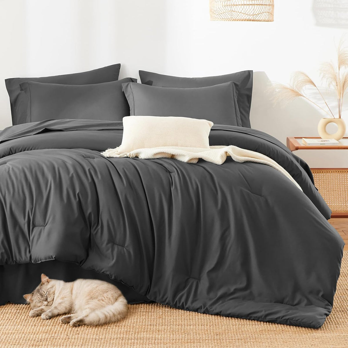 HIMEET Queen Comforter Set, 7-Piece Point-Quilted Bed in a Bag Dark Grey