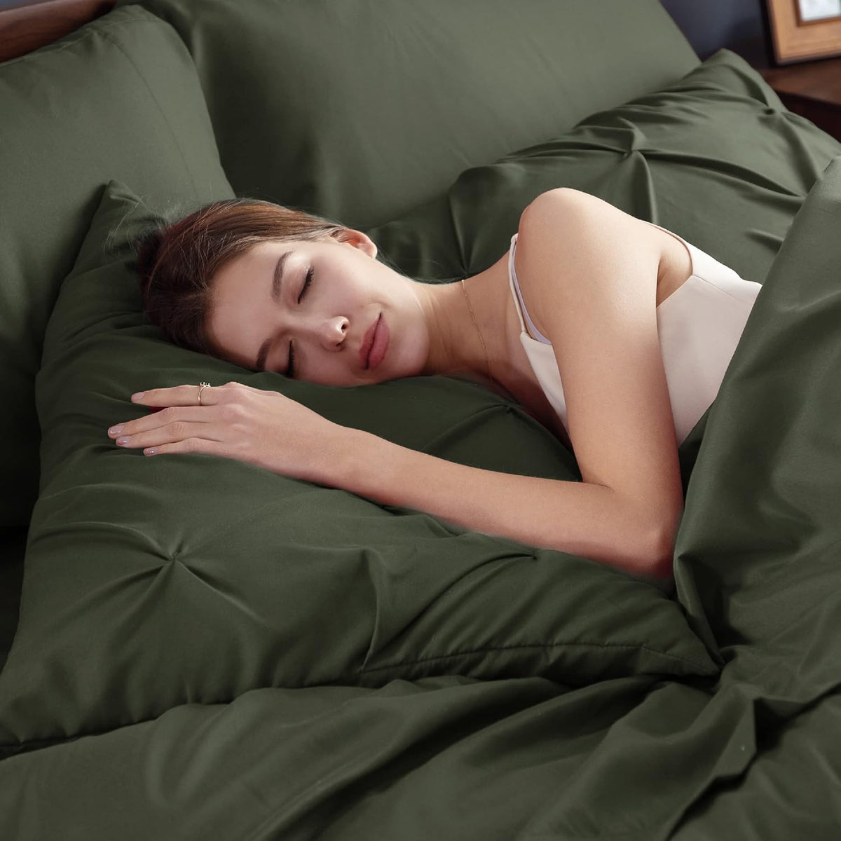 Bedsure 7-Piece King Size Comforter Set & Sheets, Olive Green King Bedding
