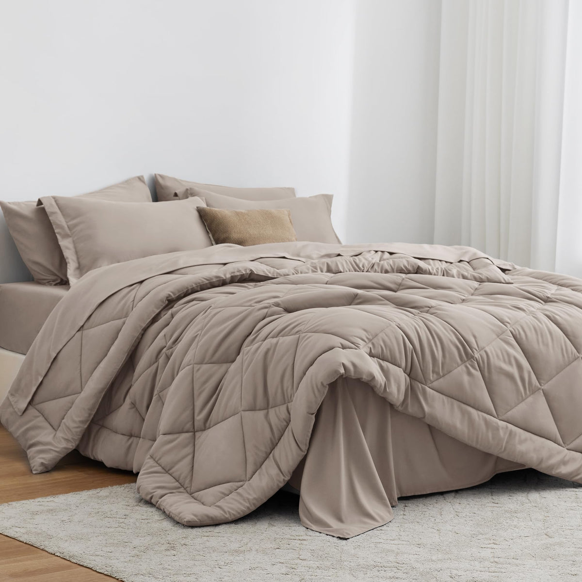 Love's cabin Queen Comforter Set, 7 Pieces Bed in a Bag, Black