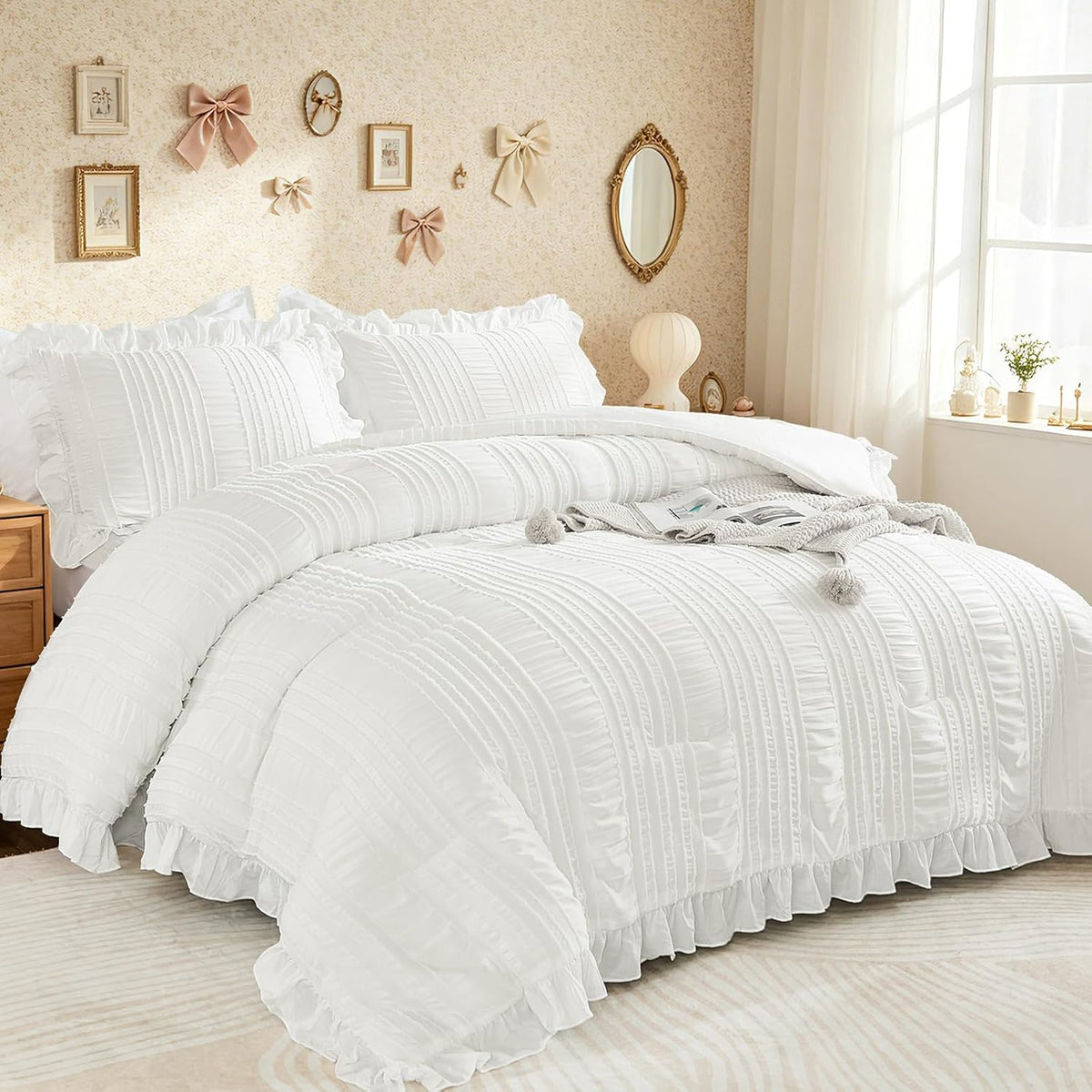 WONGS BEDDING White Queen Comforter Set,Boho Ruffle Comforter for Queen Bed,Soft Seersucker Shabby Chic Bedding Set with 1 Comforter,2 Tufted Pillowcases 90"×90"