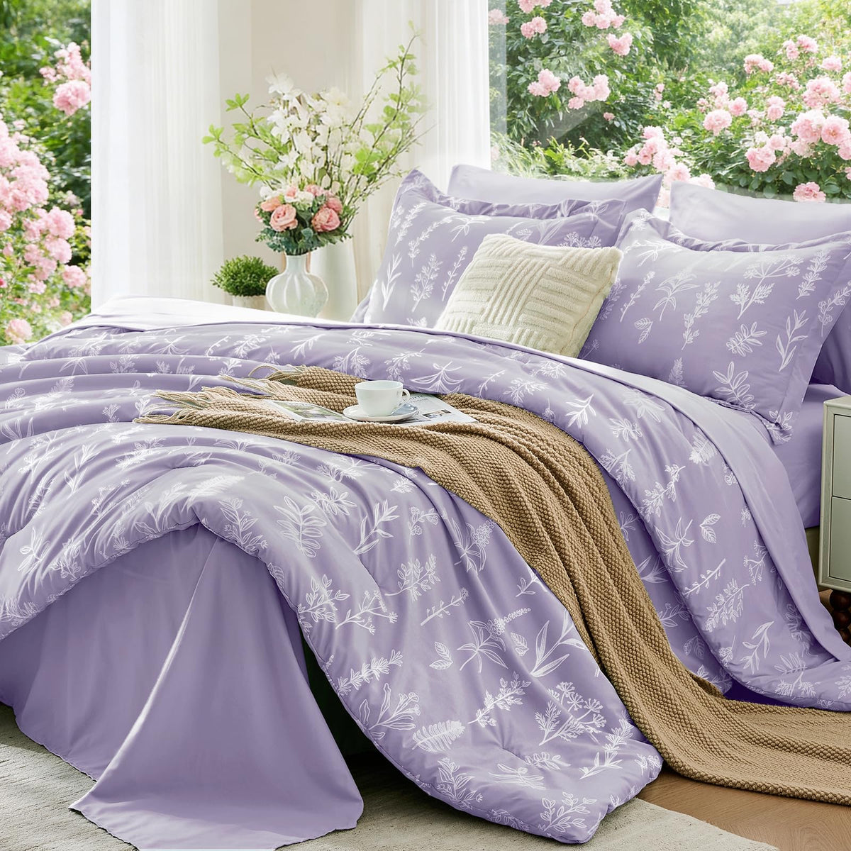 MUXHOMO Queen Comforter Set, 7-Piece Floral Bed in a Bag, Sage Green