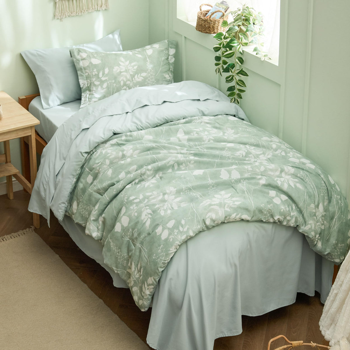 Bedsure Sage Green Queen Comforter Set, Floral Bedding Sets, 7 Piece