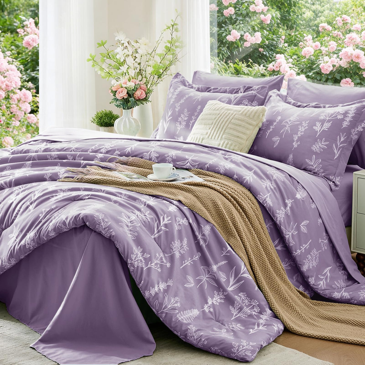 MUXHOMO Queen Comforter Set, 7-Piece Floral Bed in a Bag, Sage Green