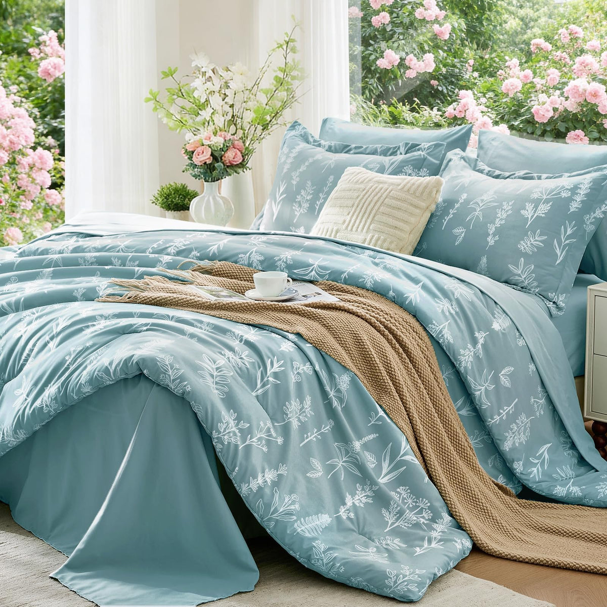 MUXHOMO Queen Comforter Set, 7-Piece Floral Bed in a Bag, Sage Green