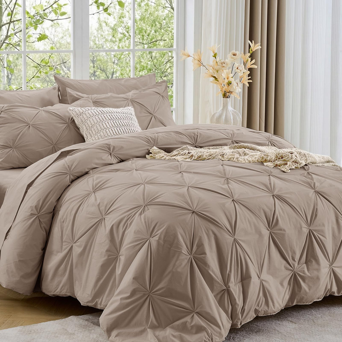 Sasttie Full Size Comforter Set, 7-Piece Bed in a Bag Double, Pintuck Bedding Set for All Season, Includes Comforter, Flat Sheet, Fitted Sheet, Pillowcases and Pillowshams, Beige