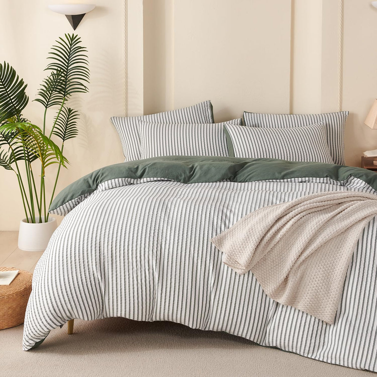 Comforter Queen Set Grid Black 100% Soft Washed Microfiber Jacquard 3 Pieces Grid Bedding Sets Grey White Comforter Queen for All Seasons and 2 Pillowcases Comfort Breathable