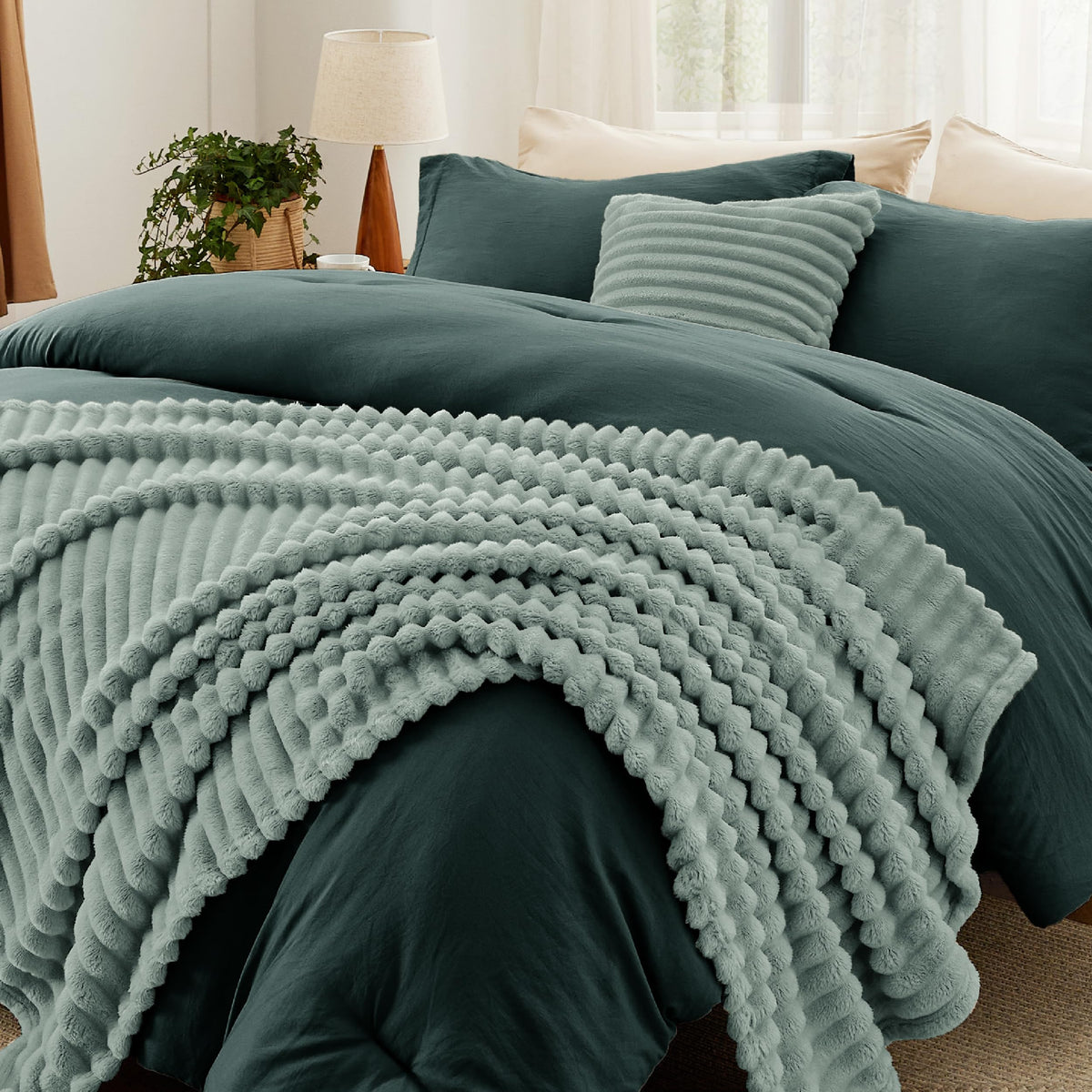 Bedsure Queen Bedding Set -5 Pieces Boho Comforter Sets Queen Size with Checkered Throw Blanket, Decorative Pillow, Lightwight Bedding for All Season, Fluffy Soft Bedding Set, Linen Beige Brown