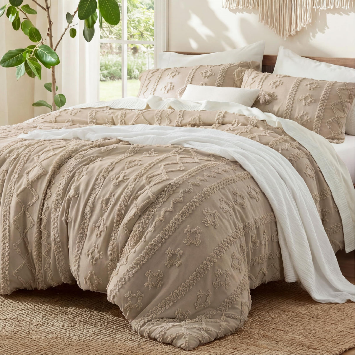 Bedsure Tufted Boho Comforter Set King, Bedroom Decor Bedding Set Beige