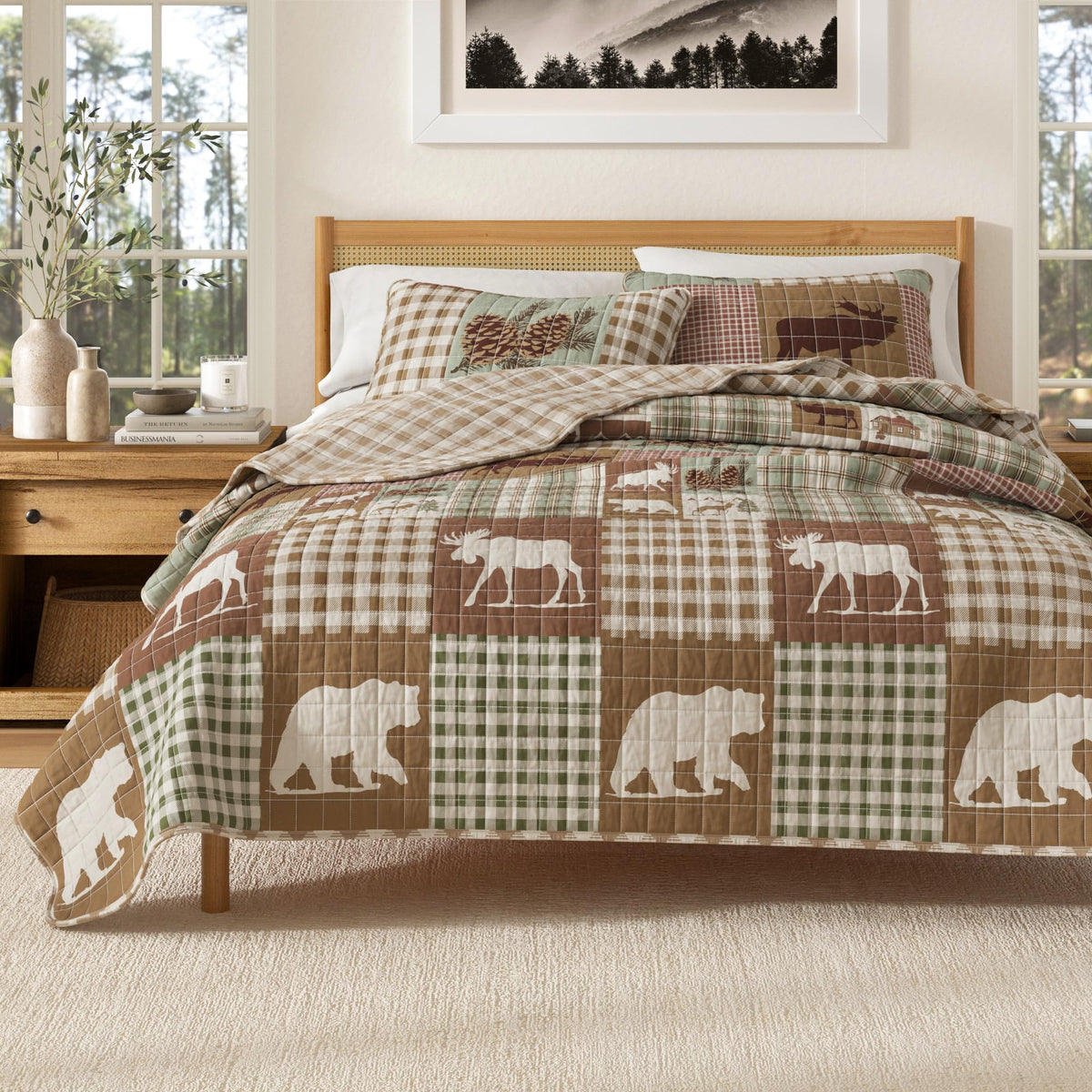 Great Bay Home Lodge Quilt Set - 3-Piece Full/Queen Size Rustic Bedding Set - Lightweight, All-Season, Reversible Bedspread (Lodge Trees)