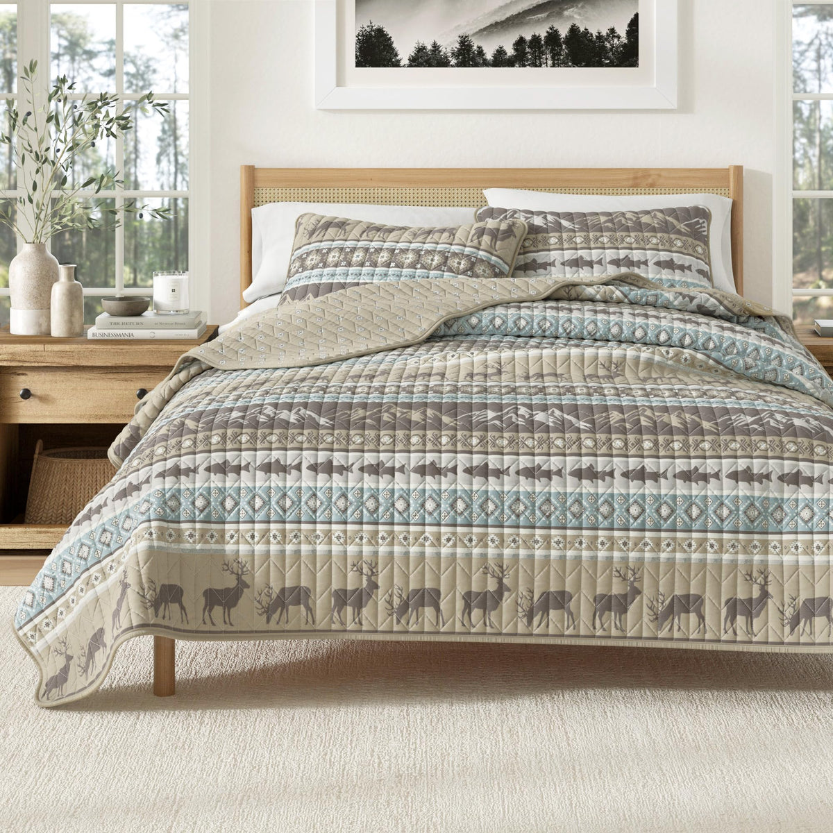 Great Bay Home Lodge Quilt Set - 3-Piece Full/Queen Size Rustic Bedding Set - Lightweight, All-Season, Reversible Bedspread (Lodge Trees)