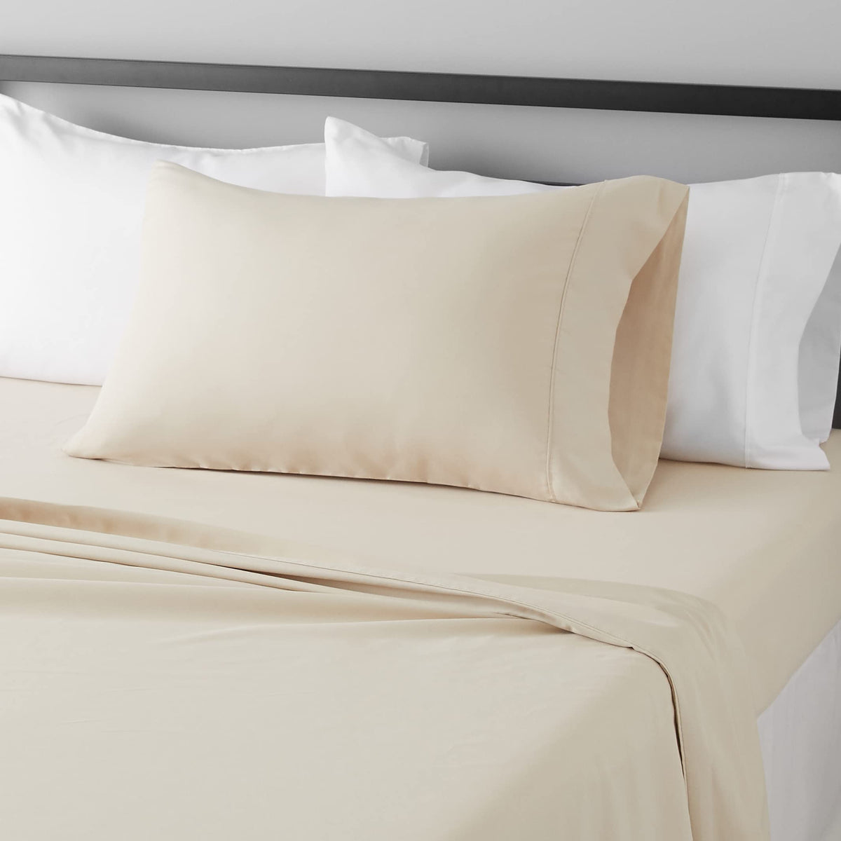 Amazon Basics Lightweight Super Soft Easy Care Breathable Microfiber 4 Piece Bed Sheets Set with 14-Inch Deep Pockets, Full, Navy Blue, Solid