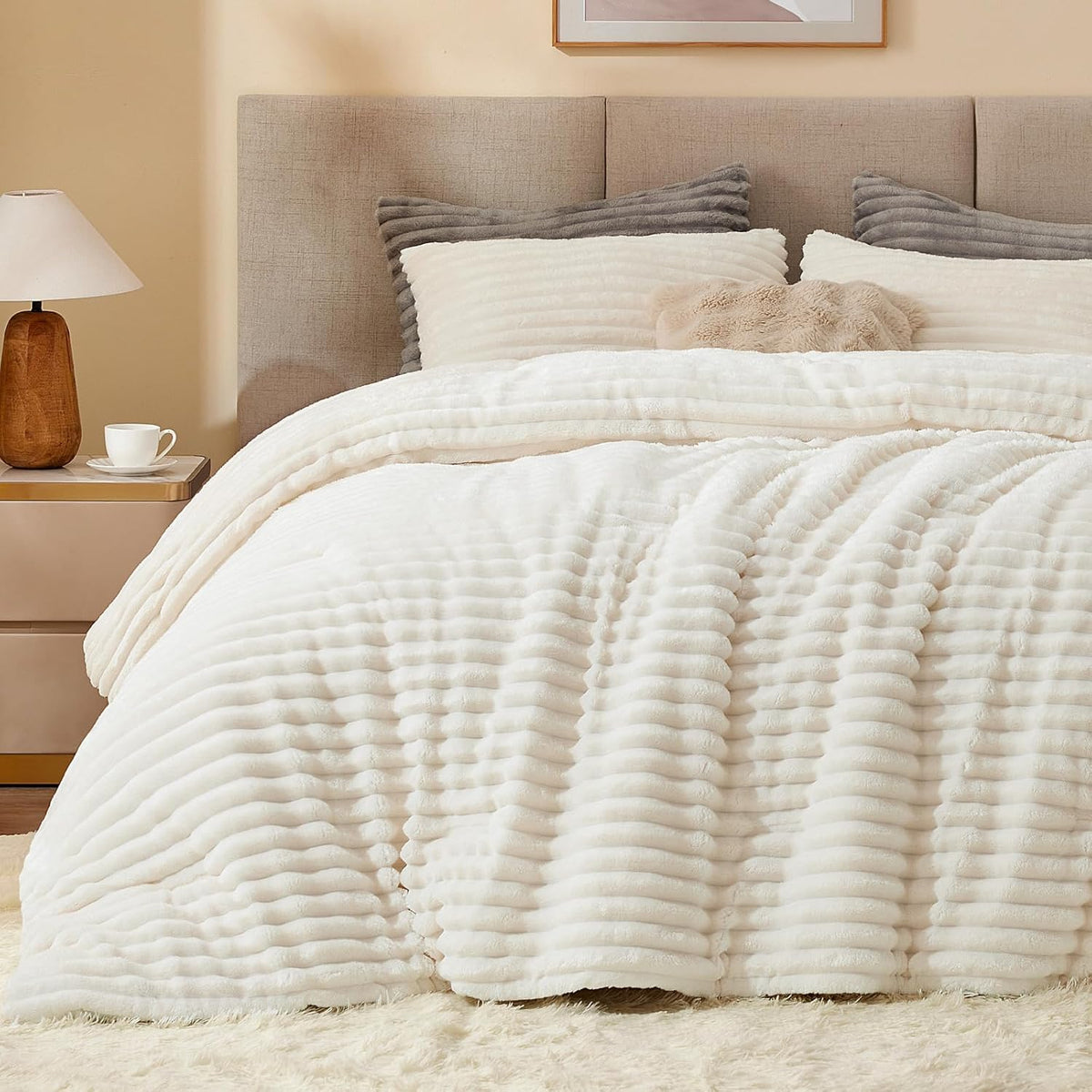 BEDELITE Fleece Full Comforter Set, Fluffy Bed Set, Cream White