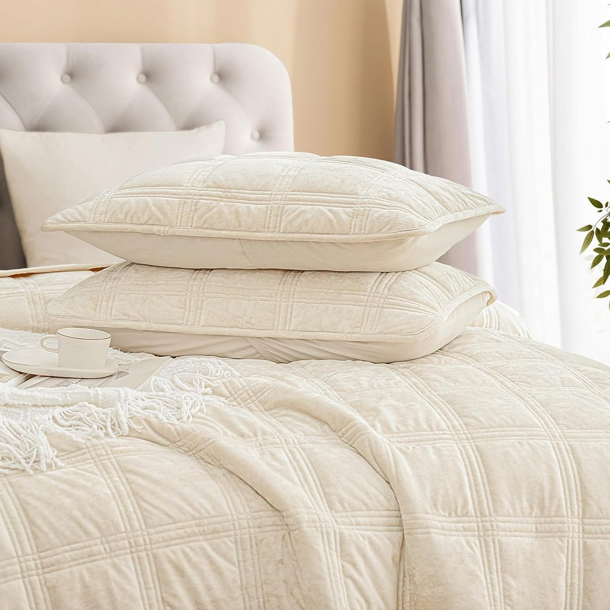 PHF Diamond Pattern Luxury Velvet Quilt Set Queen Size, Sand