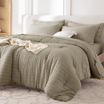 MUXHOMO Queen Comforter Set 7 Pieces, Seersucker Bed in a Bag, Beige