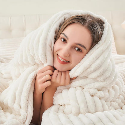 BEDELITE Fleece Full Comforter Set, Fluffy Bed Set, Cream White