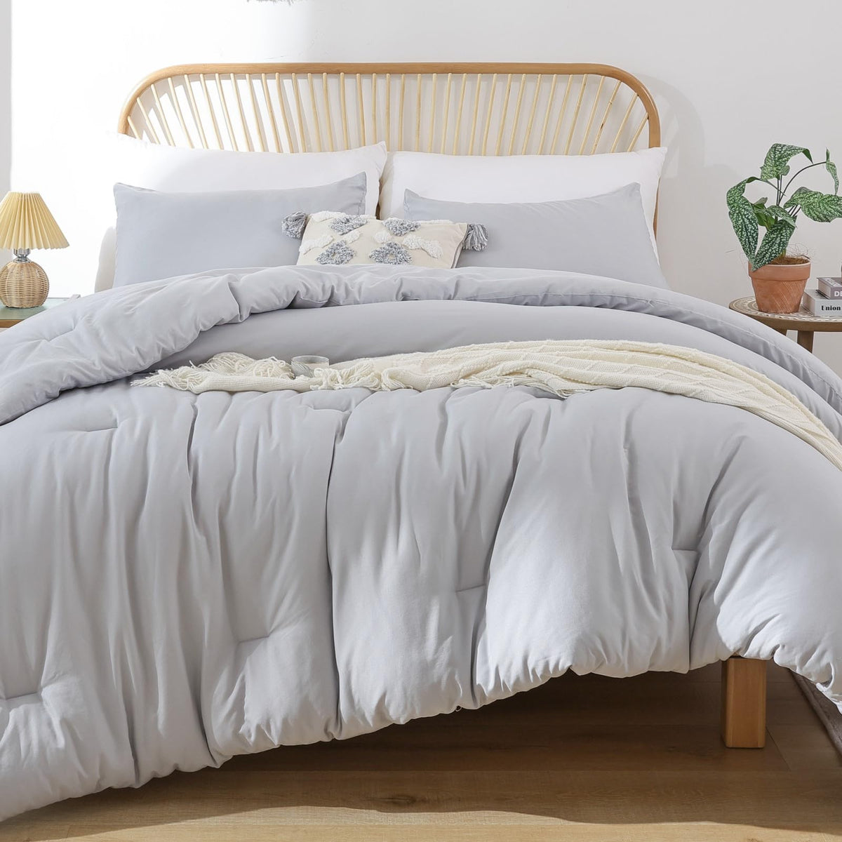 ROSGONIA King Size Comforter Set Olive Green, 3pcs (1 Boho Comforter & 2 Pillowcases), Lightweight Bedding Blanket All Season Bedspreads Quilt