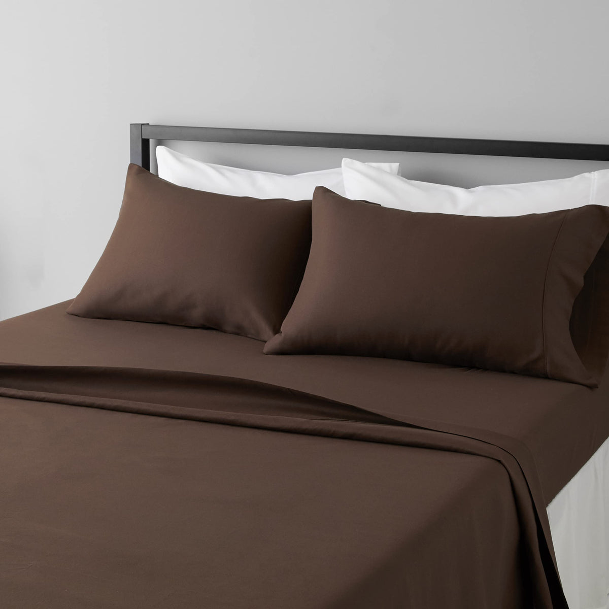 Amazon Basics Lightweight Super Soft Easy Care Breathable Microfiber 4 Piece Bed Sheets Set with 14-Inch Deep Pockets, Full, Navy Blue, Solid