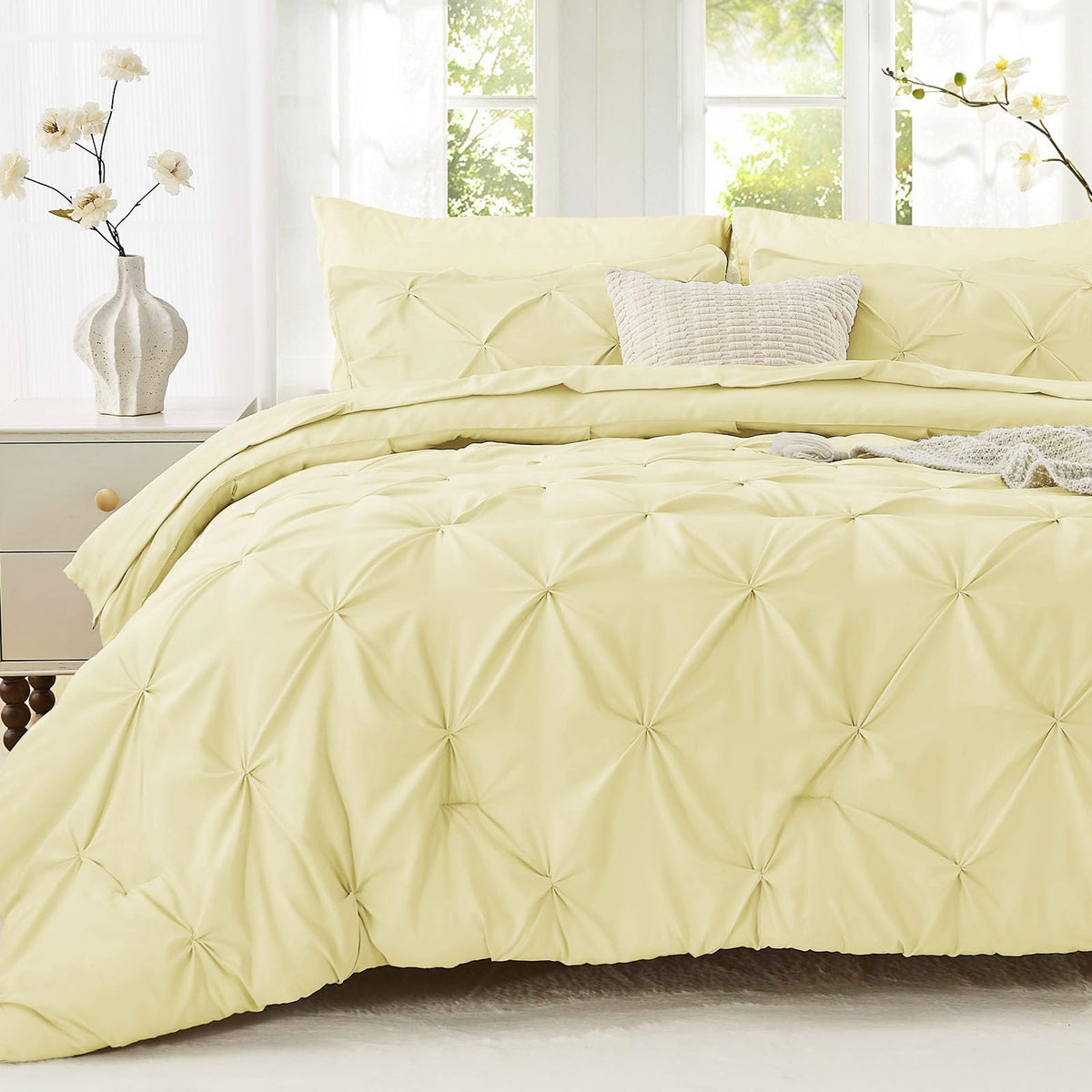 Sasttie Queen Comforter Set, 7-Piece Bed in a Bag, Pintuck Bedding Sets for All Season, Includes Comforter, Flat Sheet, Fitted Sheet, Pillowcases and Pillowshams, Beige