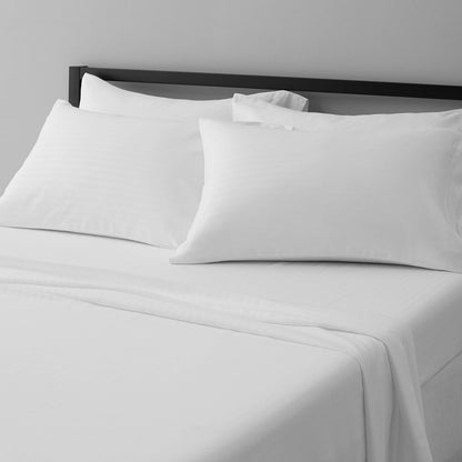 Amazon Basics Lightweight Super Soft Easy Care Breathable Microfiber 4 Piece Bed Sheets Set with 14-Inch Deep Pockets, Full, Navy Blue, Solid