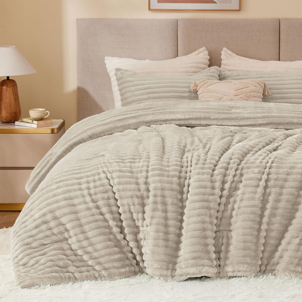 BEDELITE Fleece Queen Comforter Set, Fluffy Bed Set, Pink