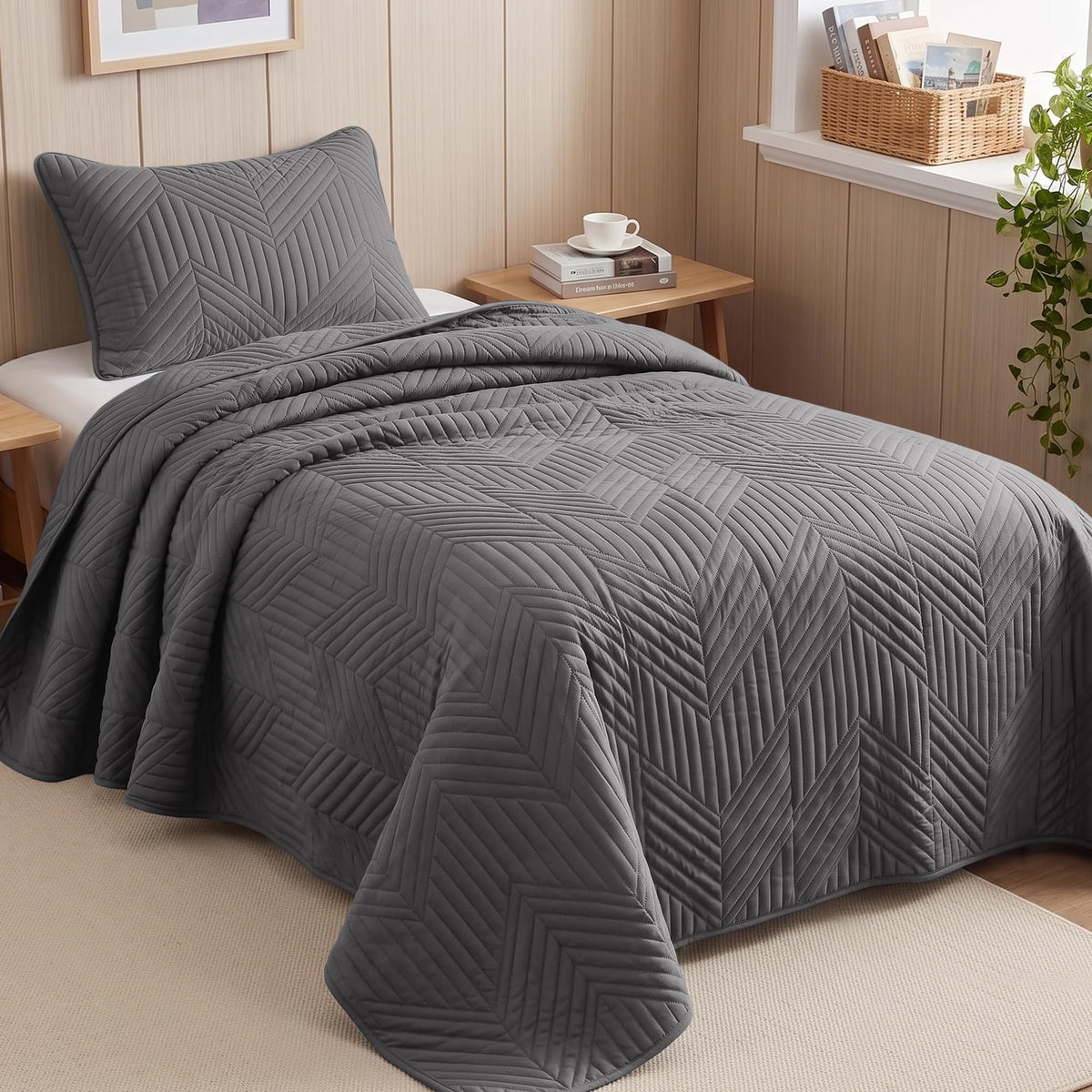 Exclusivo Mezcla Ultrasonic Full Queen Quilt Bedding Set, Beige Cream