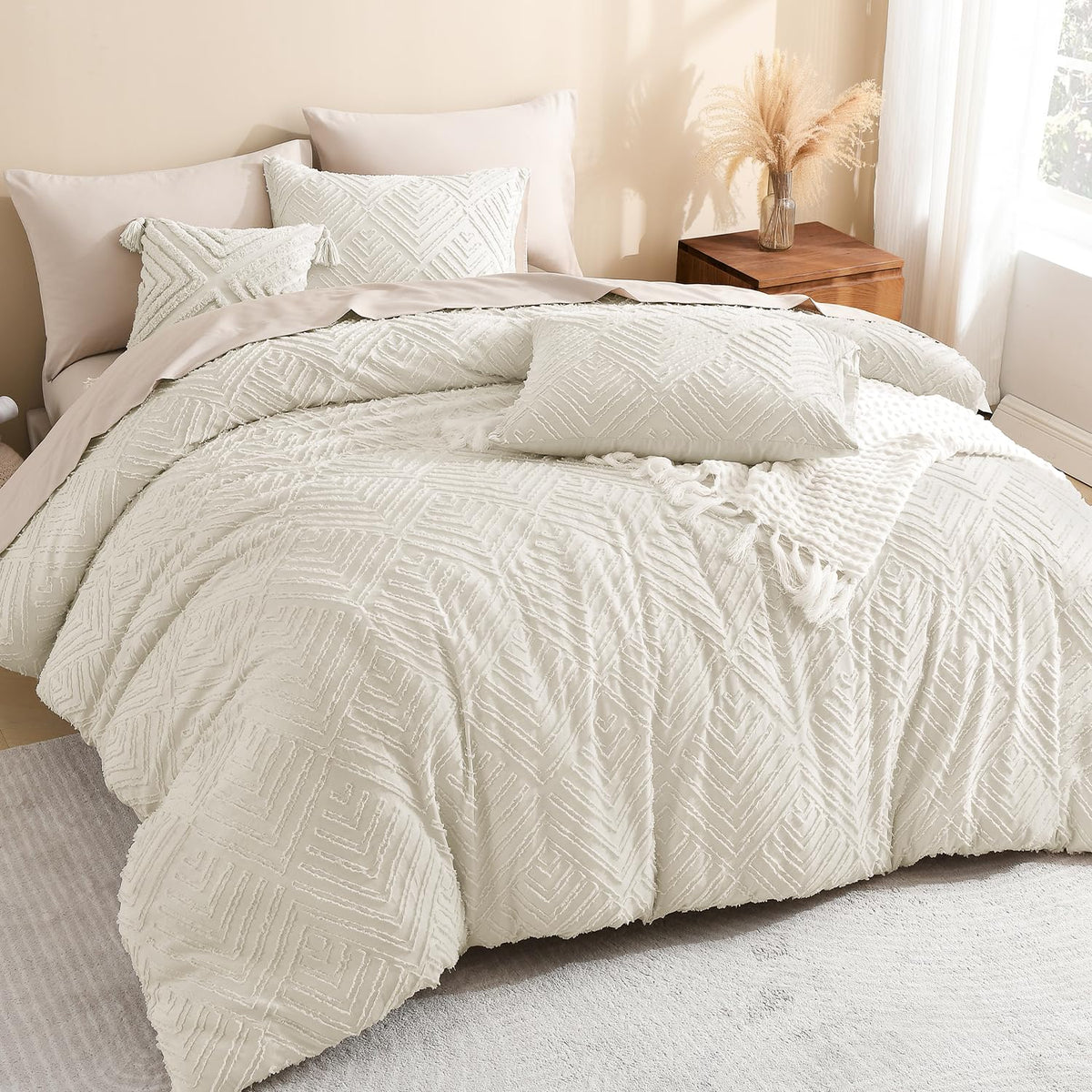 Litanika King Size Comforter Set, 3 Pieces Beige Tufted Boho Bedding Set