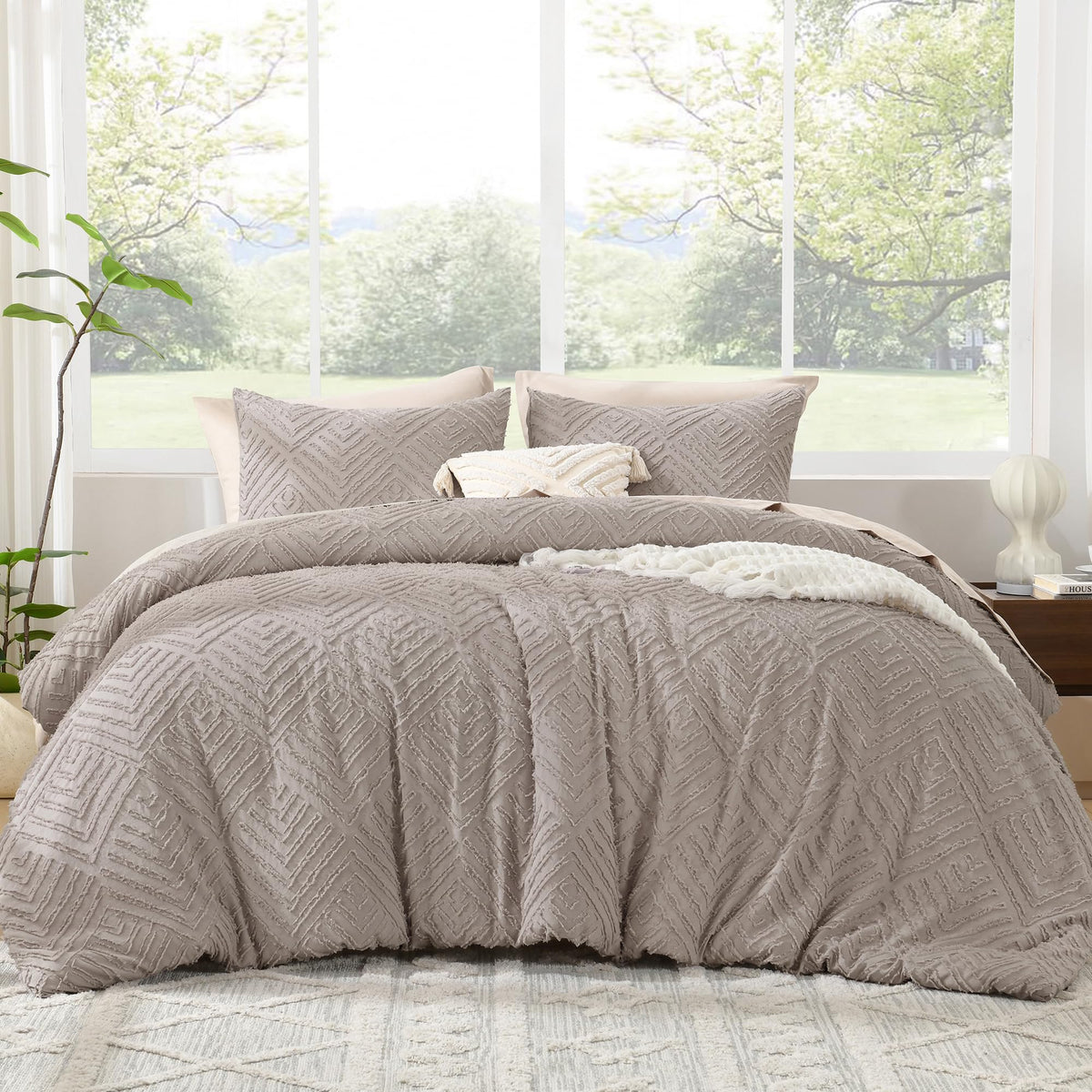 Litanika King Size Comforter Set, 3 Pieces Beige Tufted Boho Bedding Set