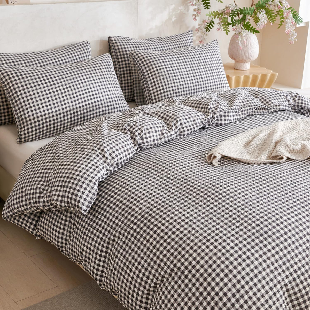 Comforter Queen Set Grid Black 100% Soft Washed Microfiber Jacquard 3 Pieces Grid Bedding Sets Grey White Comforter Queen for All Seasons and 2 Pillowcases Comfort Breathable