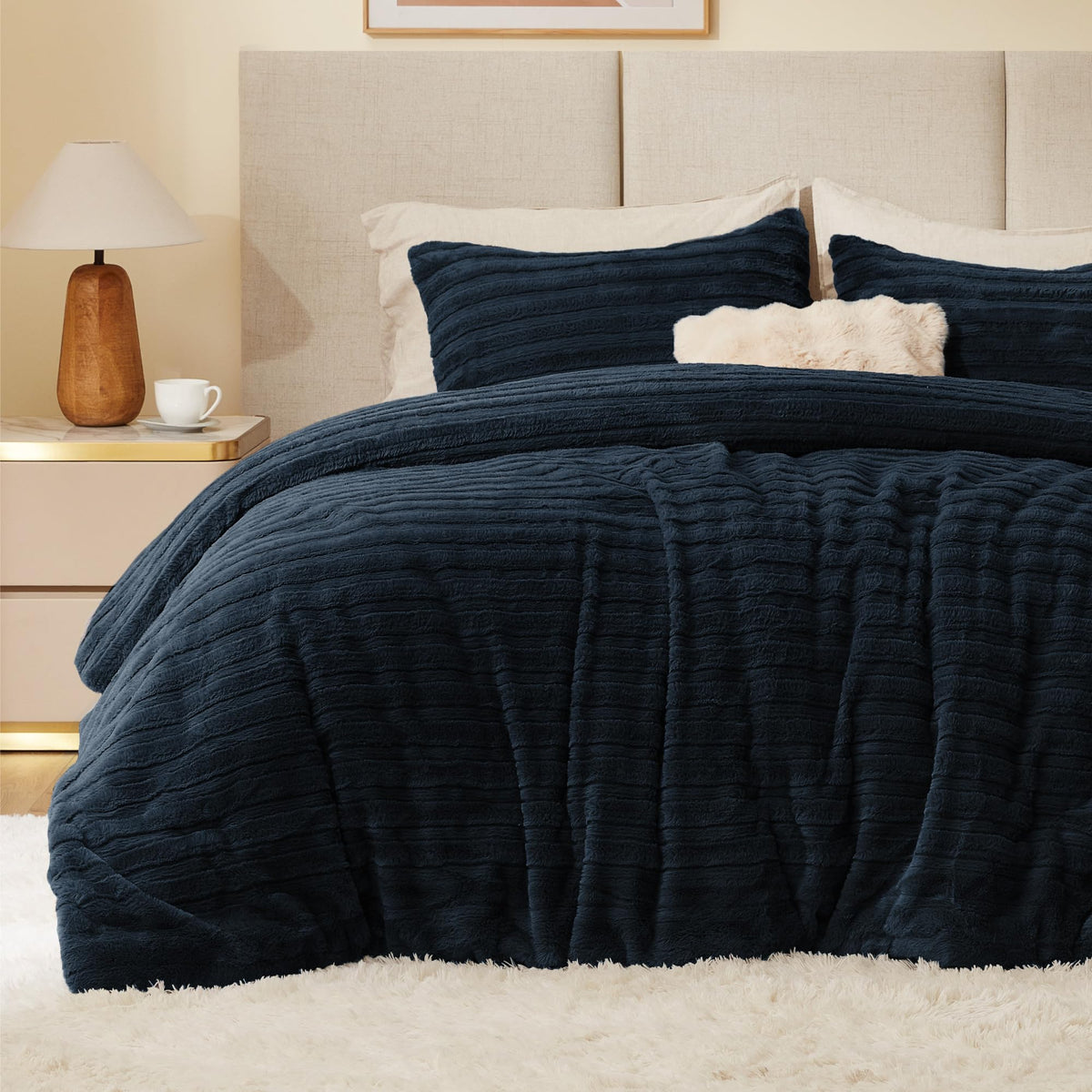 BEDELITE Fleece Full Comforter Set, Fluffy Bed Set, Cream White