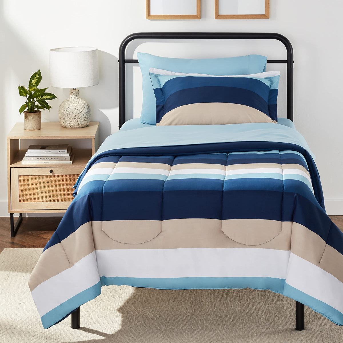 Amazon Basics 5-Piece Lightweight Microfiber Comforter Set with Sheets, Bed-in-a-Bag, Navy with Grey Plaid Bedding, Twin/Twin XL