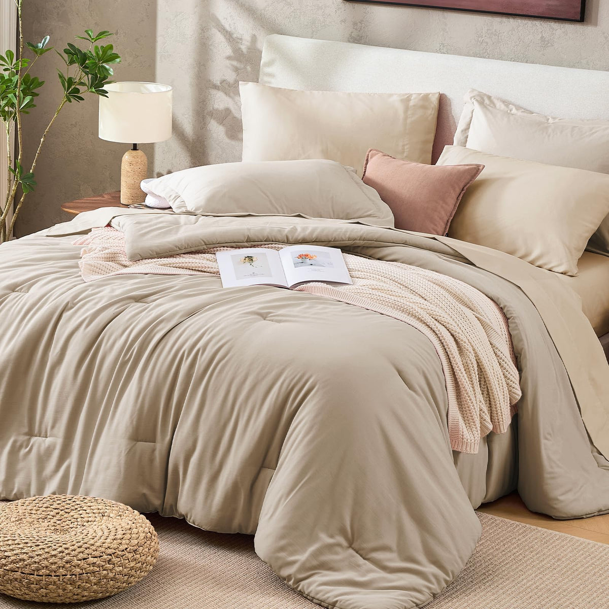 Sasttie Navy Blue Queen Comforter Set 7-Piece, Pre-Washed Bed in a Bag