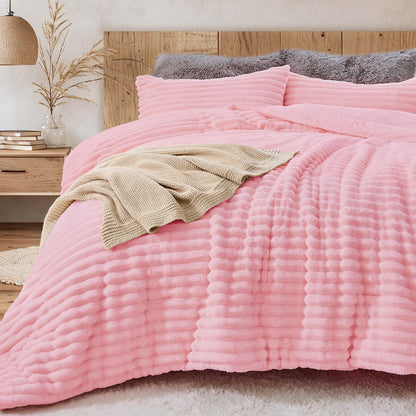 Sasttie Fluffy Queen Comforter Set, 3 PC Soft Fleece Bedding, Cream White