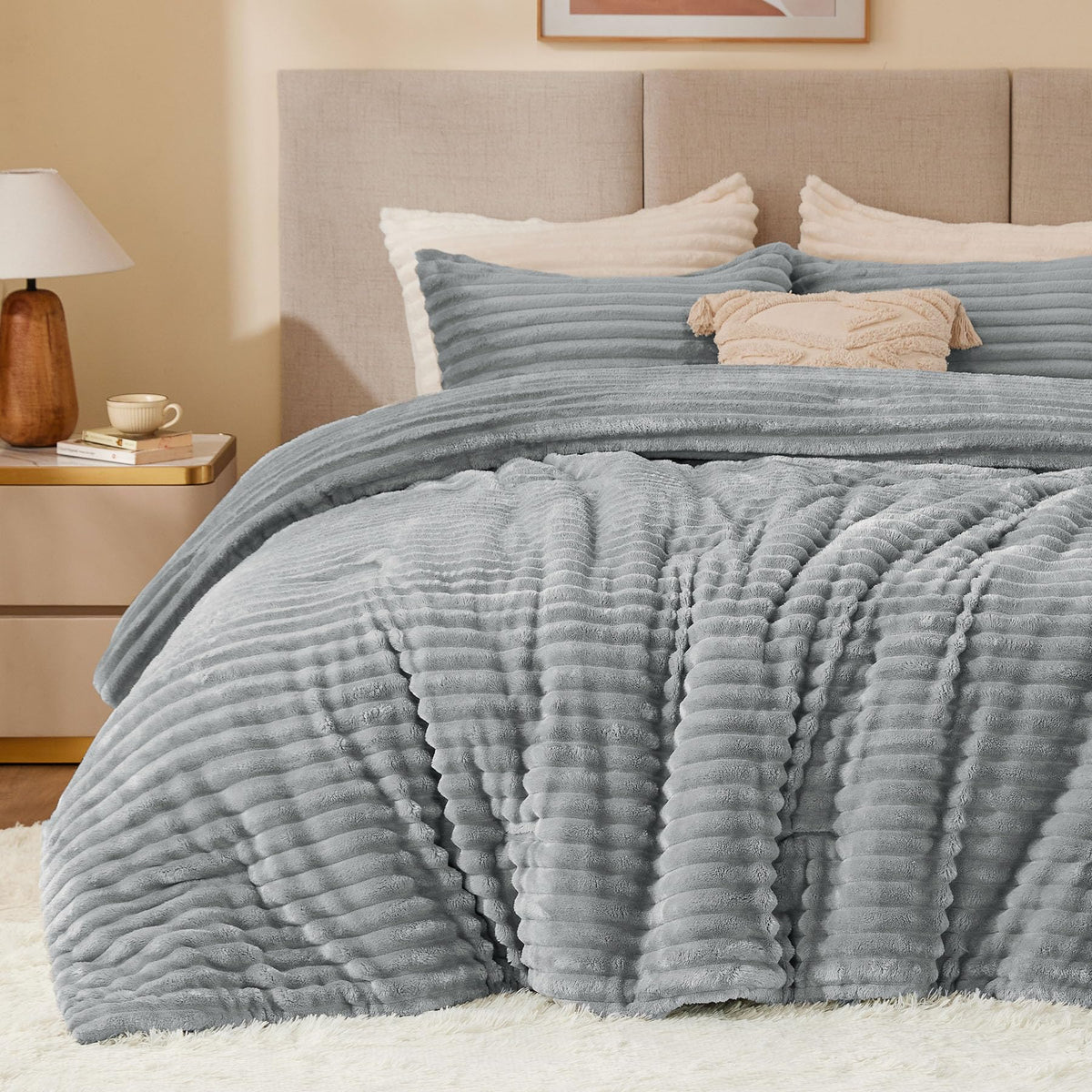 BEDELITE Fleece Full Comforter Set, Fluffy Bed Set, Cream White