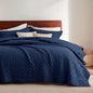Bedsure Quilts Queen Size - Lightweight Comforter Queen Size for Summer, Bright White Bedspread Quilt with Clover Pattern, Soft Ultrasonic Coverlet, Modern All-Season Bedding, 90 x 96 Inches