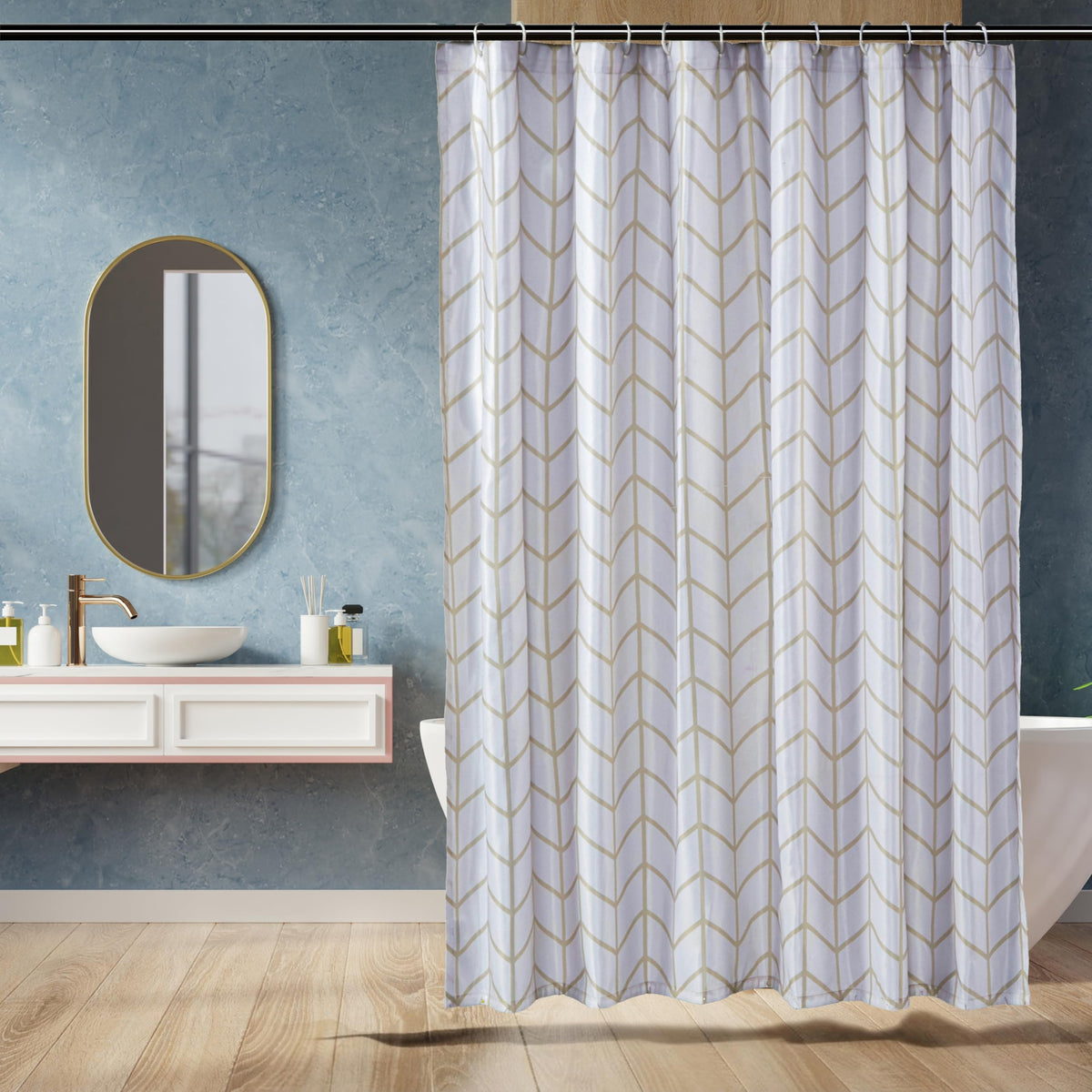 Amazon Basics 8-Gauge PEVA Shower Curtain or Liner with Mesh Storage Pockets - 72" x 72", Clear