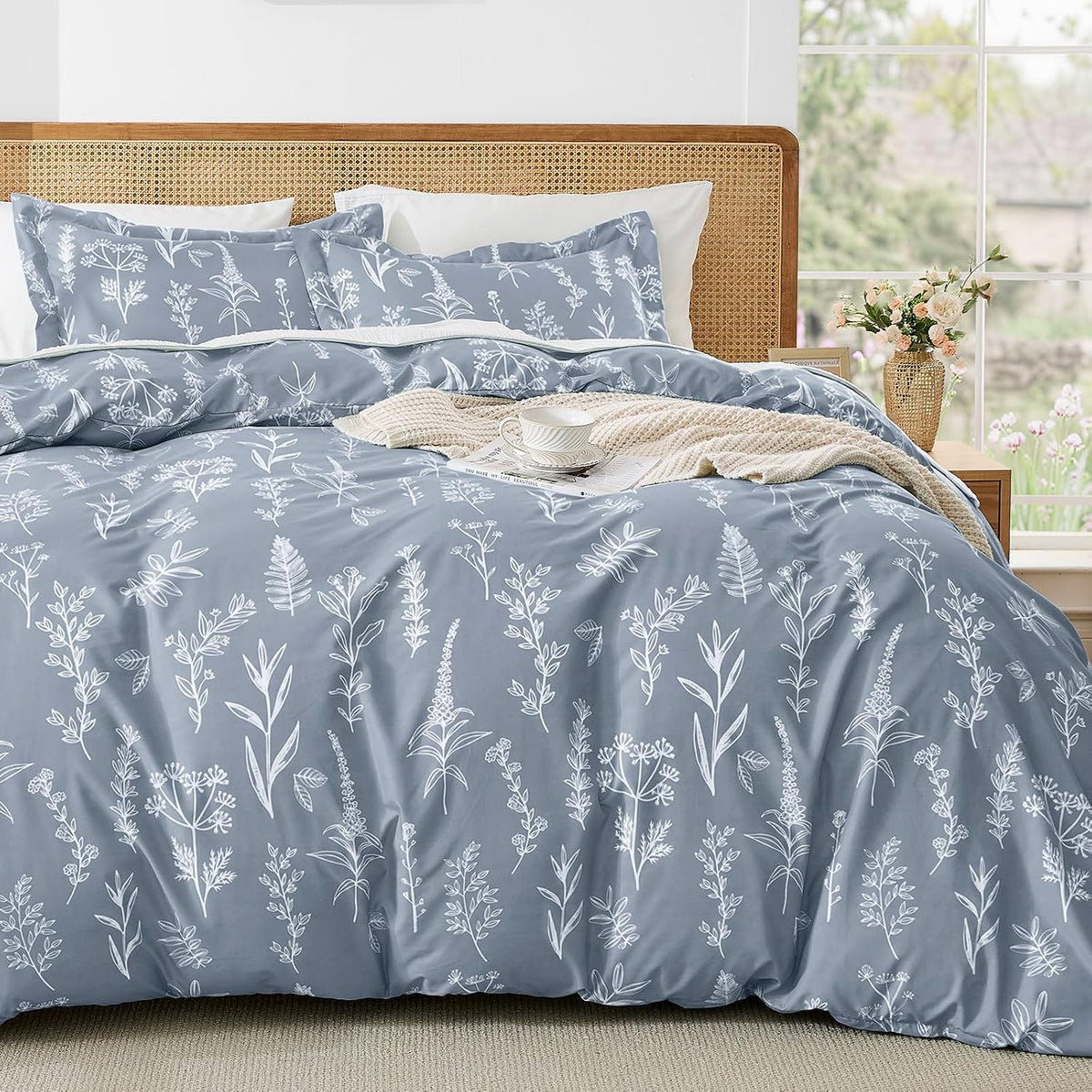 MUXHOMO Duvet Cover King Size, 3-Piece Floral Grey-Blue Bedding Set