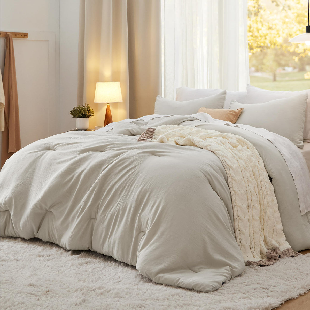 Bedsure King Comforter Set Prewashed Soft Bedding Set 3Pcs Beige 104"x90"