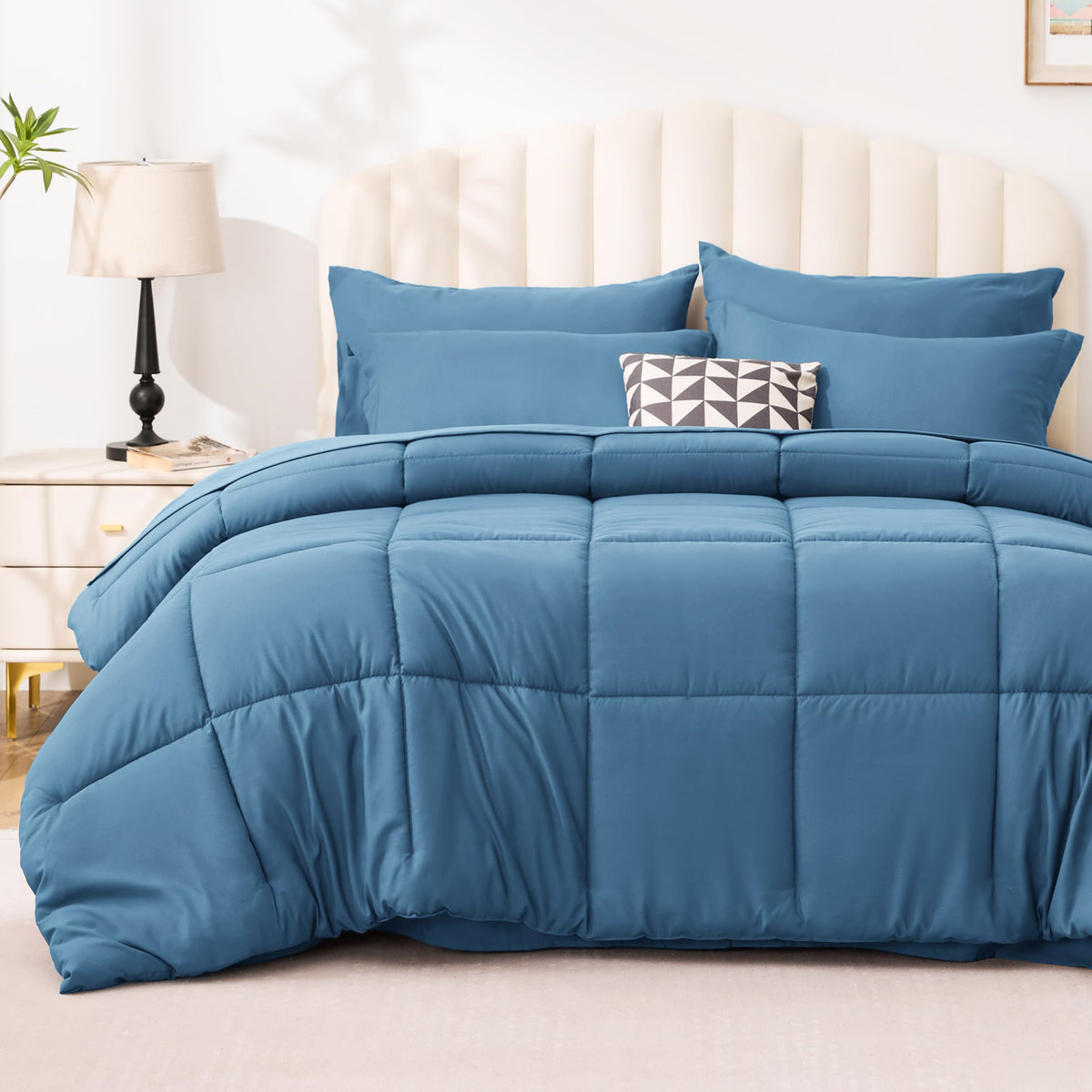 Love's cabin Queen Comforter Set, 7 Pieces Bed in a Bag, Black