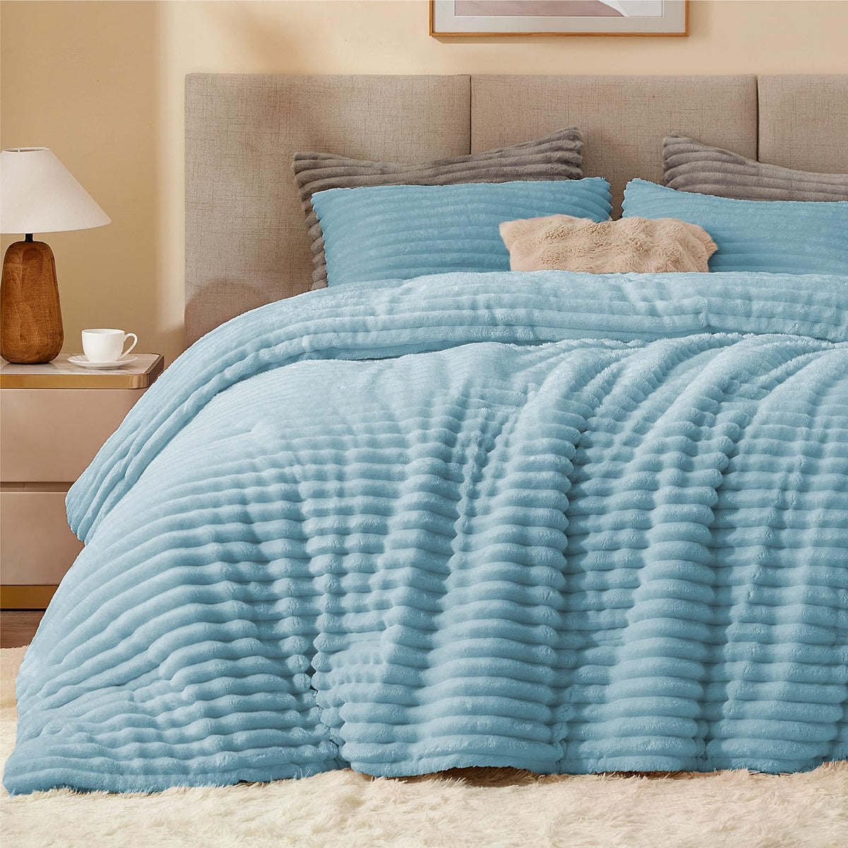 BEDELITE Fleece Full Comforter Set, Fluffy Bed Set, Cream White