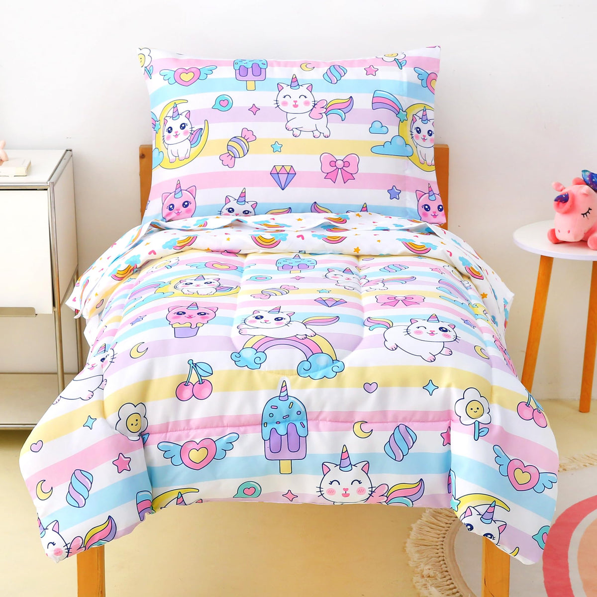 Mooreeke Toddler Bedding Sets for Girls,4 Pieces Blue Ocean Animals Printed