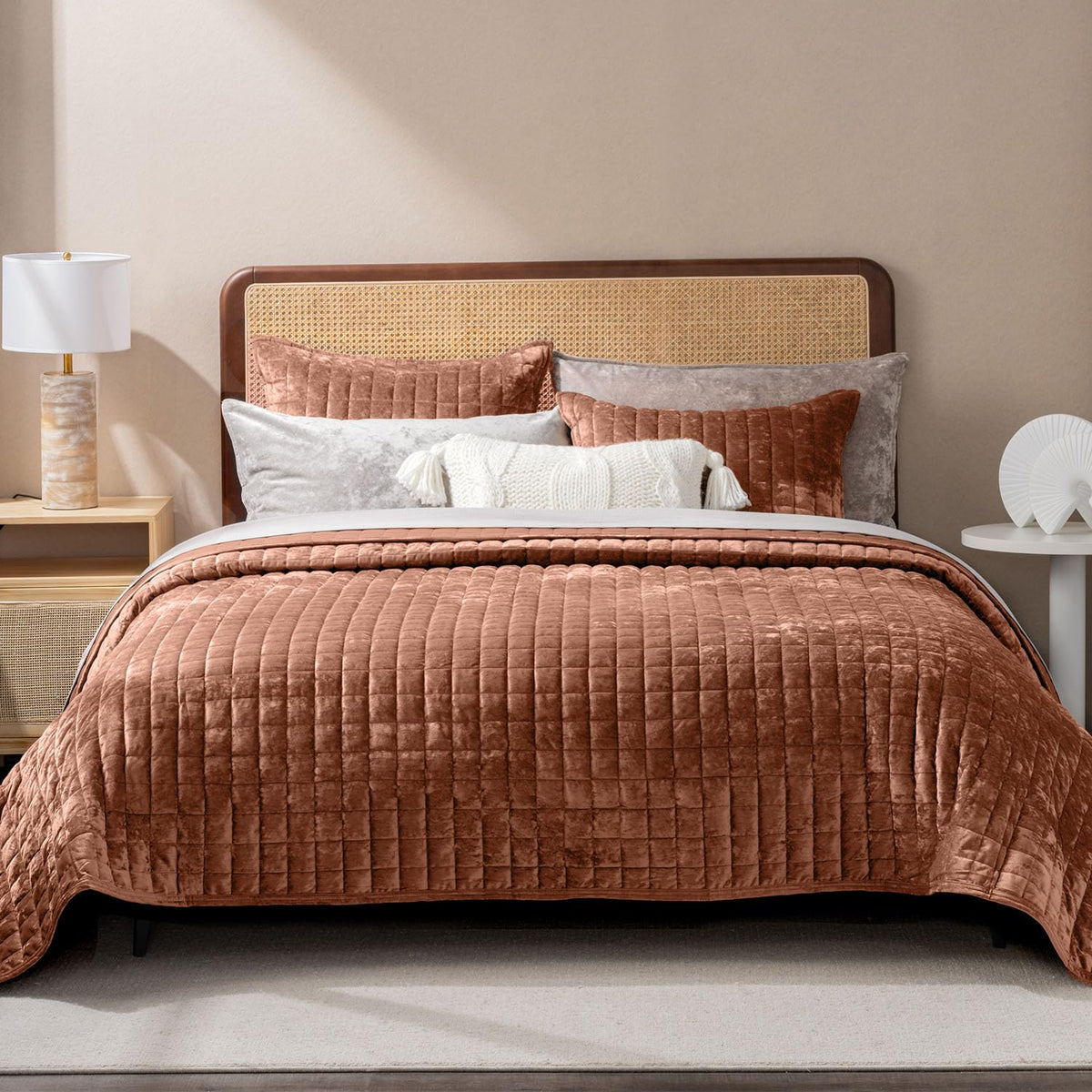 RECYCO Channel Box Stitch Velvet Quilt Set, King Size, Beige