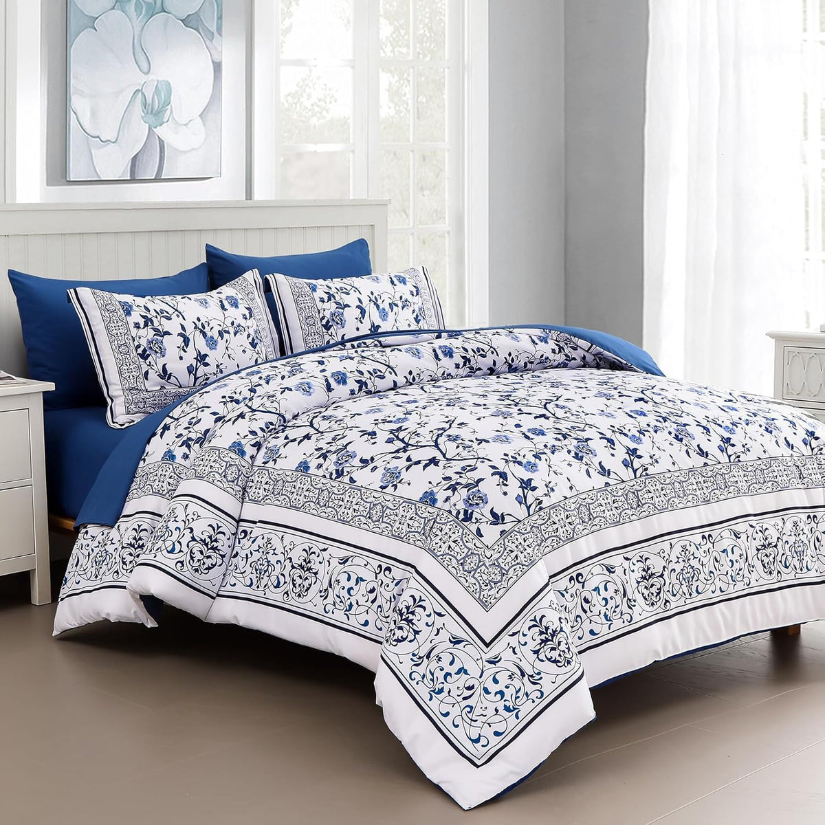 Dobuyly Floral Queen Comforter Set, 7 Piece Bed in a Bag Queen Size Blue Flowers on White Botanical Bedding Set, Soft Microfiber Bedding Comforter Sets with Sheets for All Season