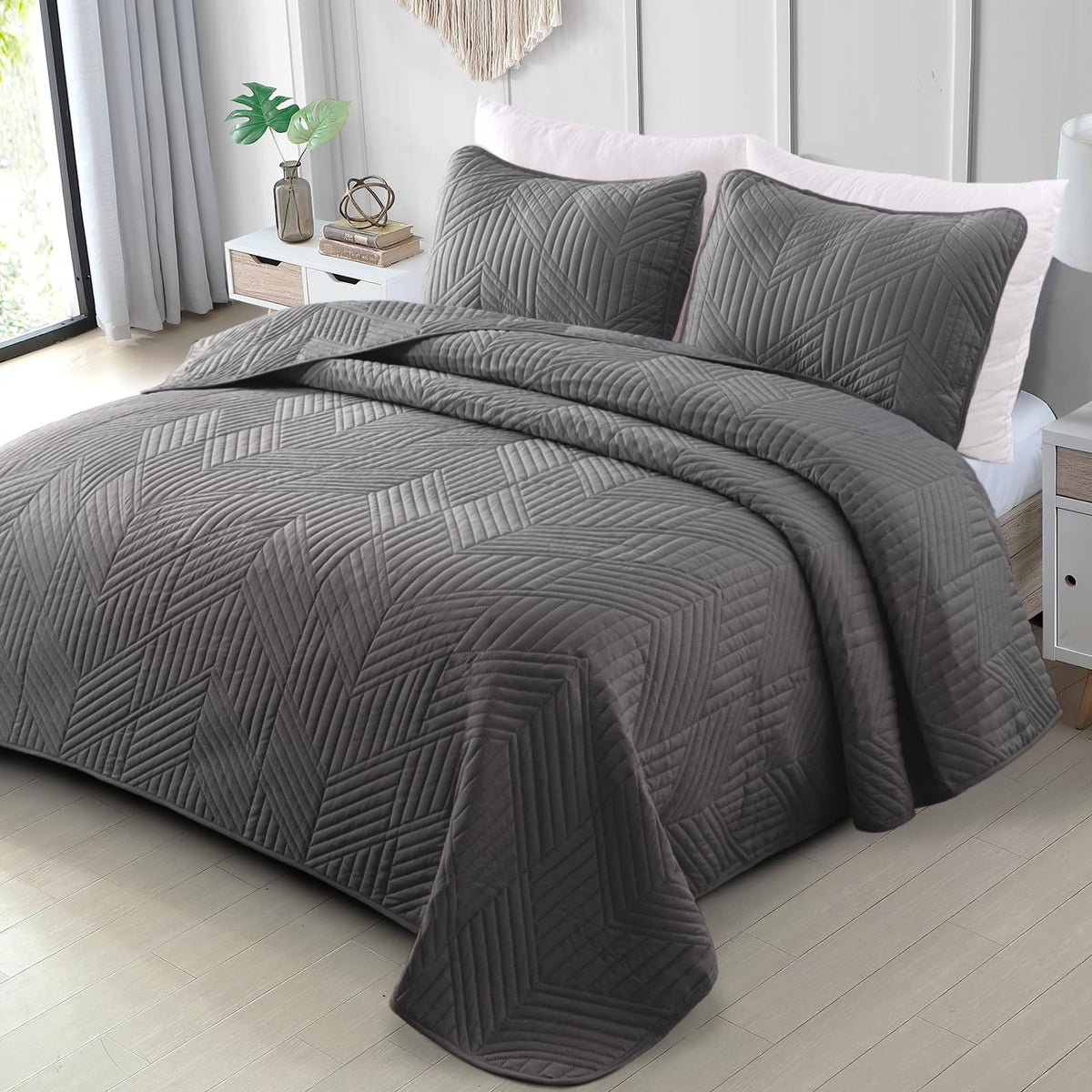 Exclusivo Mezcla Ultrasonic Full Queen Quilt Bedding Set, Beige Cream