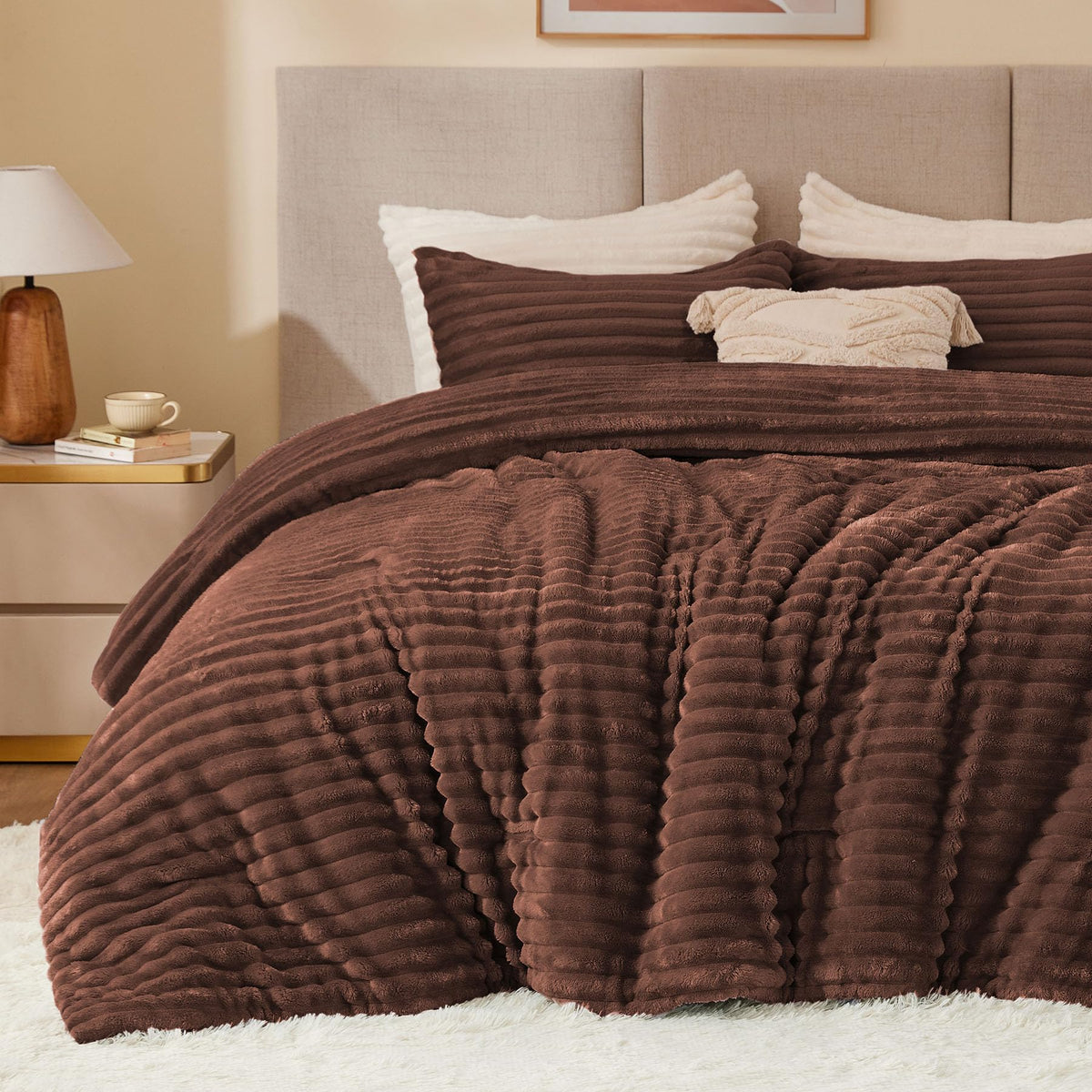 BEDELITE Fleece Full Comforter Set, Fluffy Bed Set, Cream White