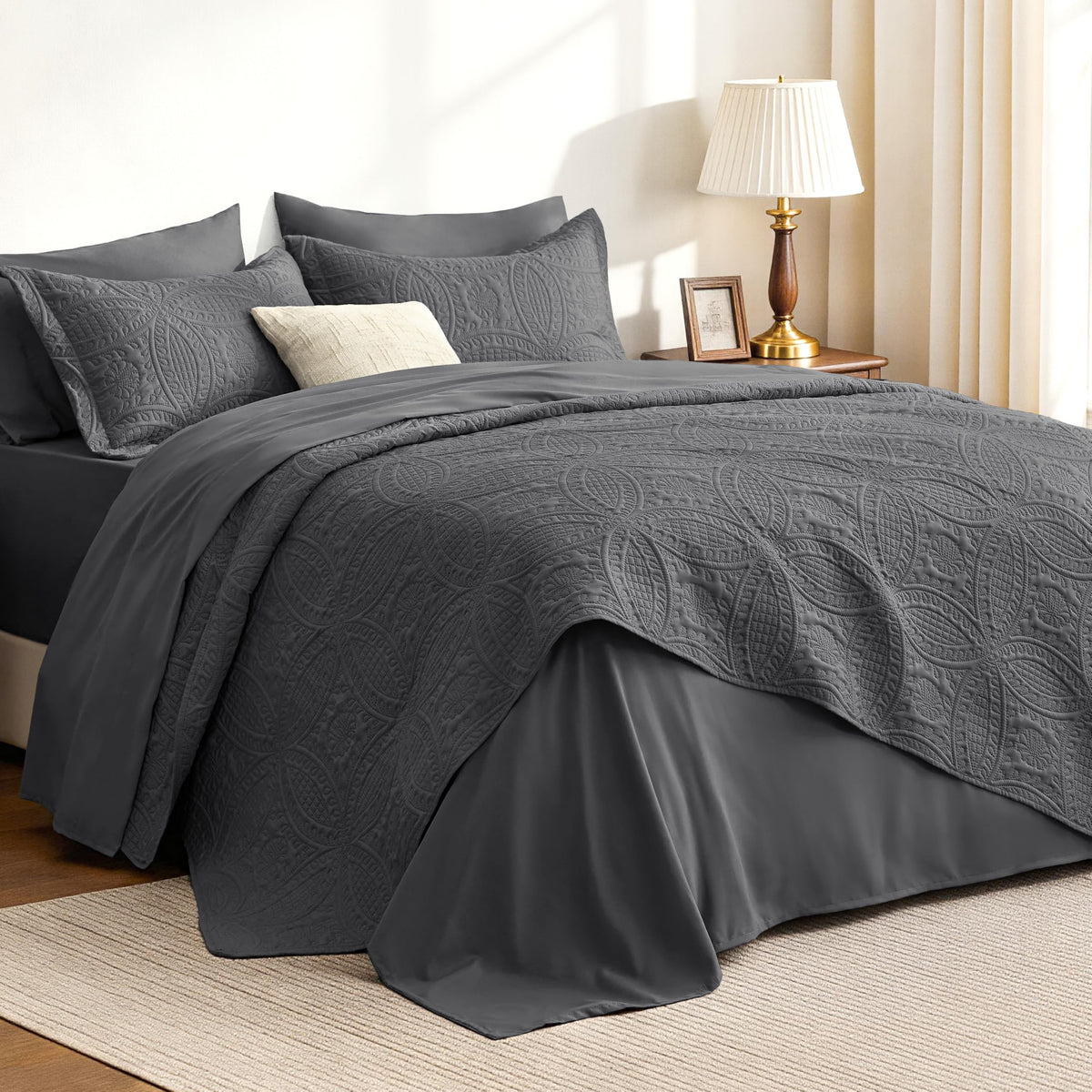 Love's cabin Quilts for Queen Bed Blue Bedspreads - Soft Bed Summer Lightweight Bedspread Comforter - Modern Style Coin Pattern Coverlet for All Season - 3 Pieces (1 Quilt, 2 Pillow Shams)