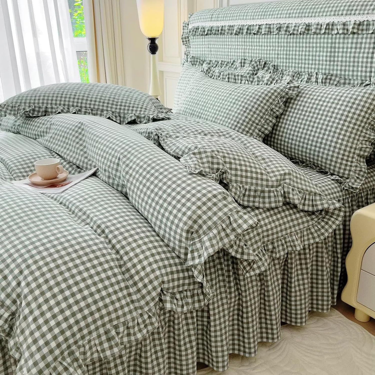 LifeTB Queen Comforter Set Fluffy Plaid Checkered Pattern Modern Style Geometric Comforter with 2 Pillow Shams Grid Plaid Bedding Comforter for Boys Men All Season Queen Size Bed Comforter Set
