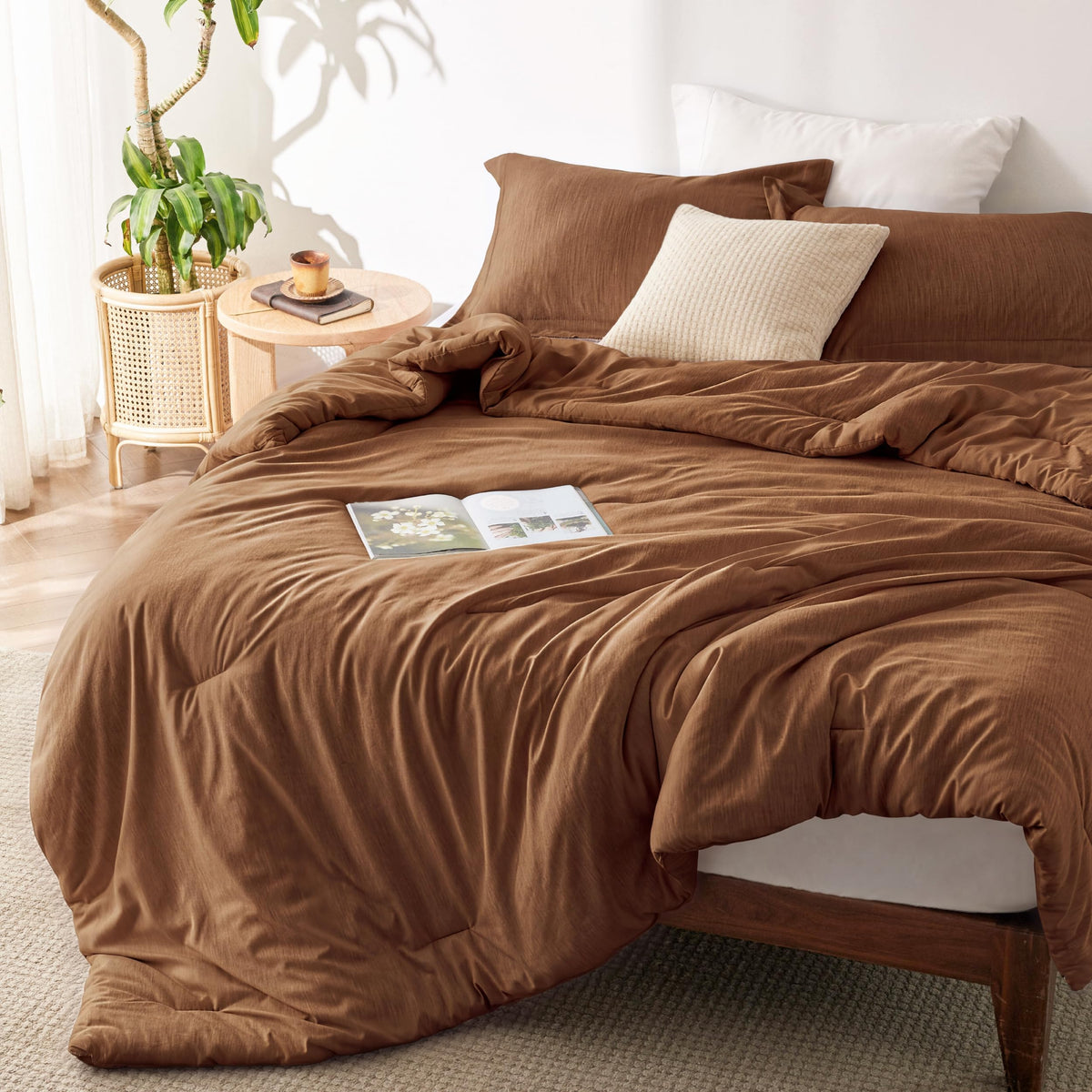Bedsure Queen Size Comforter Sets, Beige Cationic Dyed Bedding Set 3 Pcs