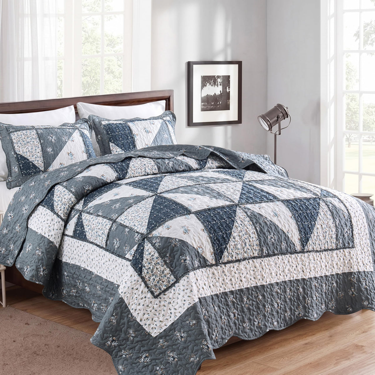 VIVILINEN Blue Floral Patchwork Quilt Set King Size Reversible Quilted Bedding Set with 2 Pillowcases