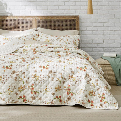 Bedsure Fall Quilts King Size, Reversible Botanical Floral Comforter, Beige