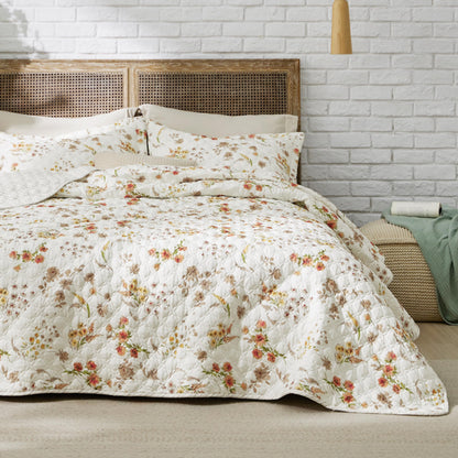 Bedsure Fall Quilts King Size, Reversible Botanical Floral Comforter, Beige